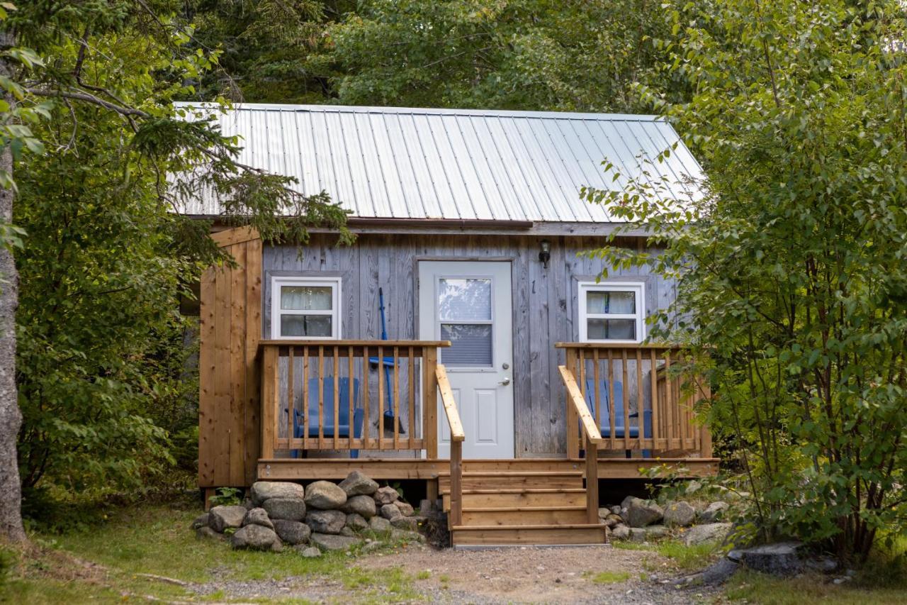 Trailside Accommodations And Outdoor Adventures Birch Plain 외부 사진